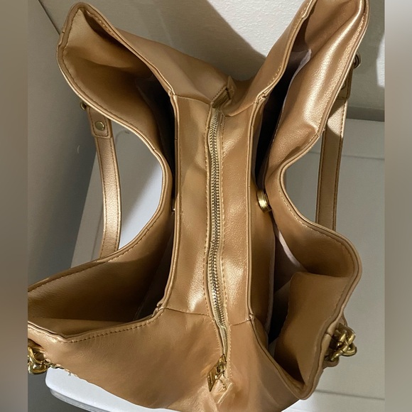 bebe Los Angeles purse - Picture 6 of 16